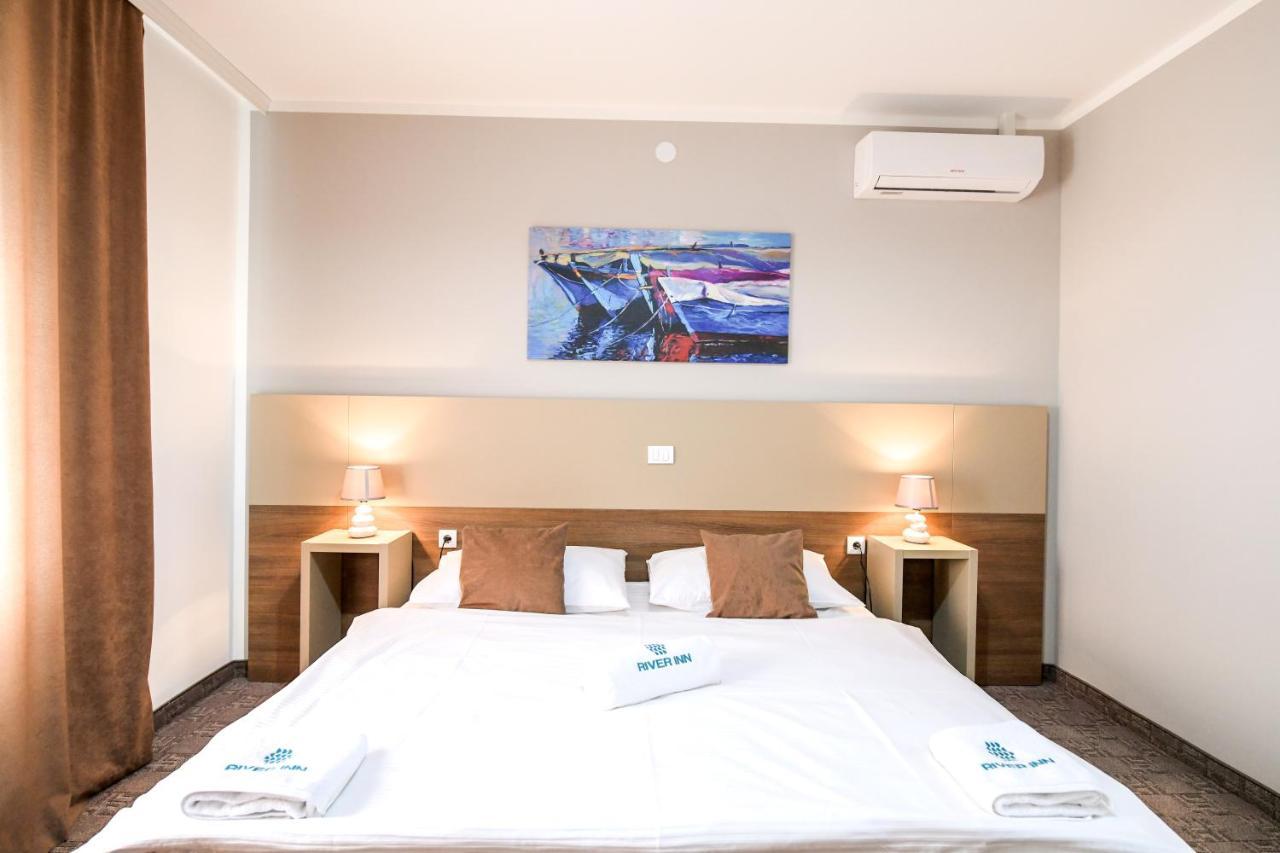 River Inn Stari Banovci Εξωτερικό φωτογραφία